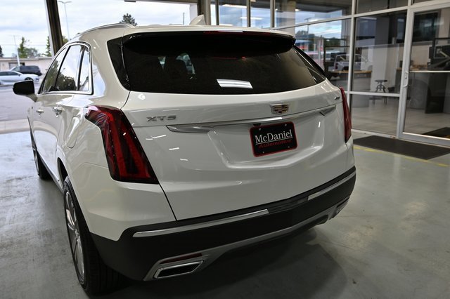 Used 2025 Cadillac XT5 Premium Luxury image 7