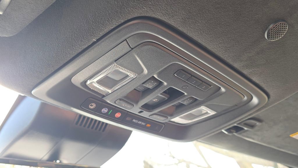 Used 2024 GMC Sierra 3500 Denali Ultimate image 35