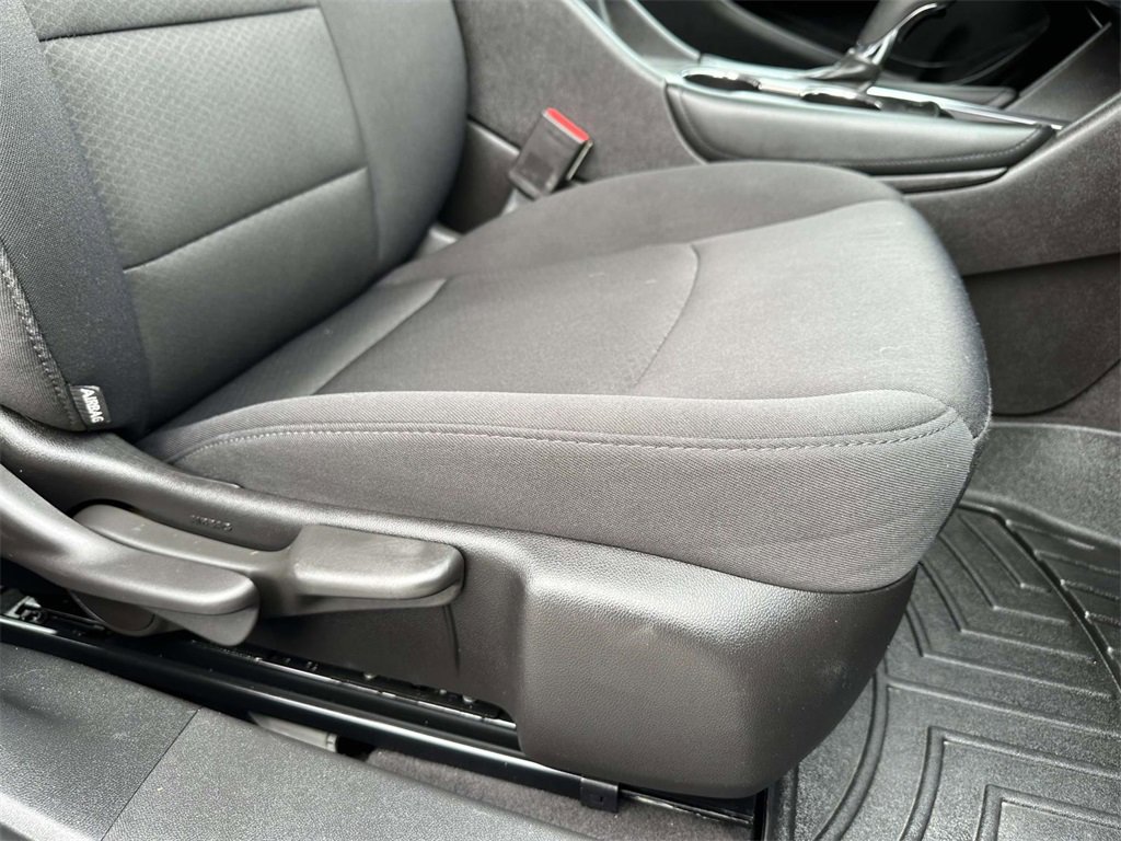 Used 2016 Chevrolet Malibu LT image 13