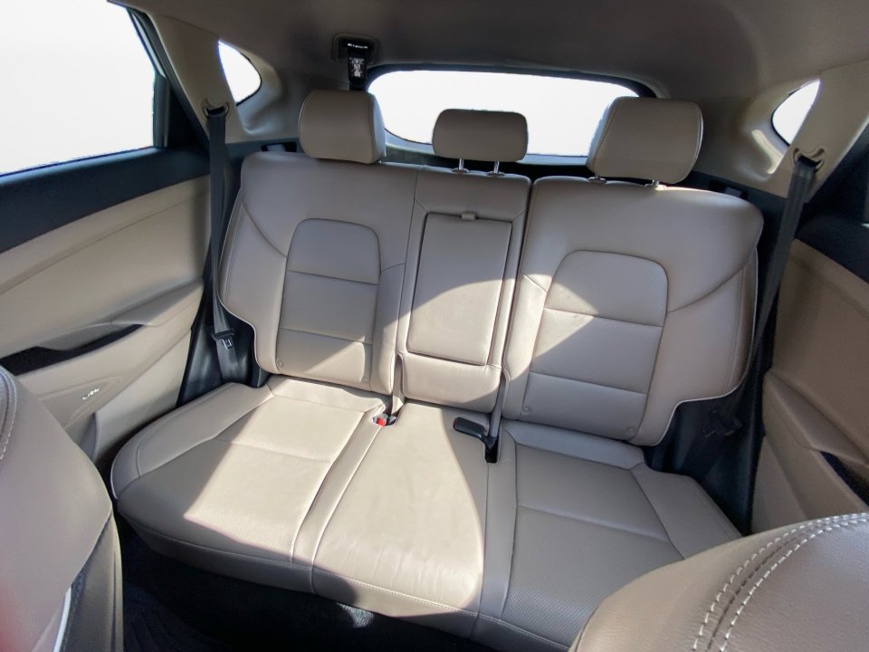 Used 2020 Hyundai Tucson Limited w/ Winter Weather Package AWD/4WD image 15