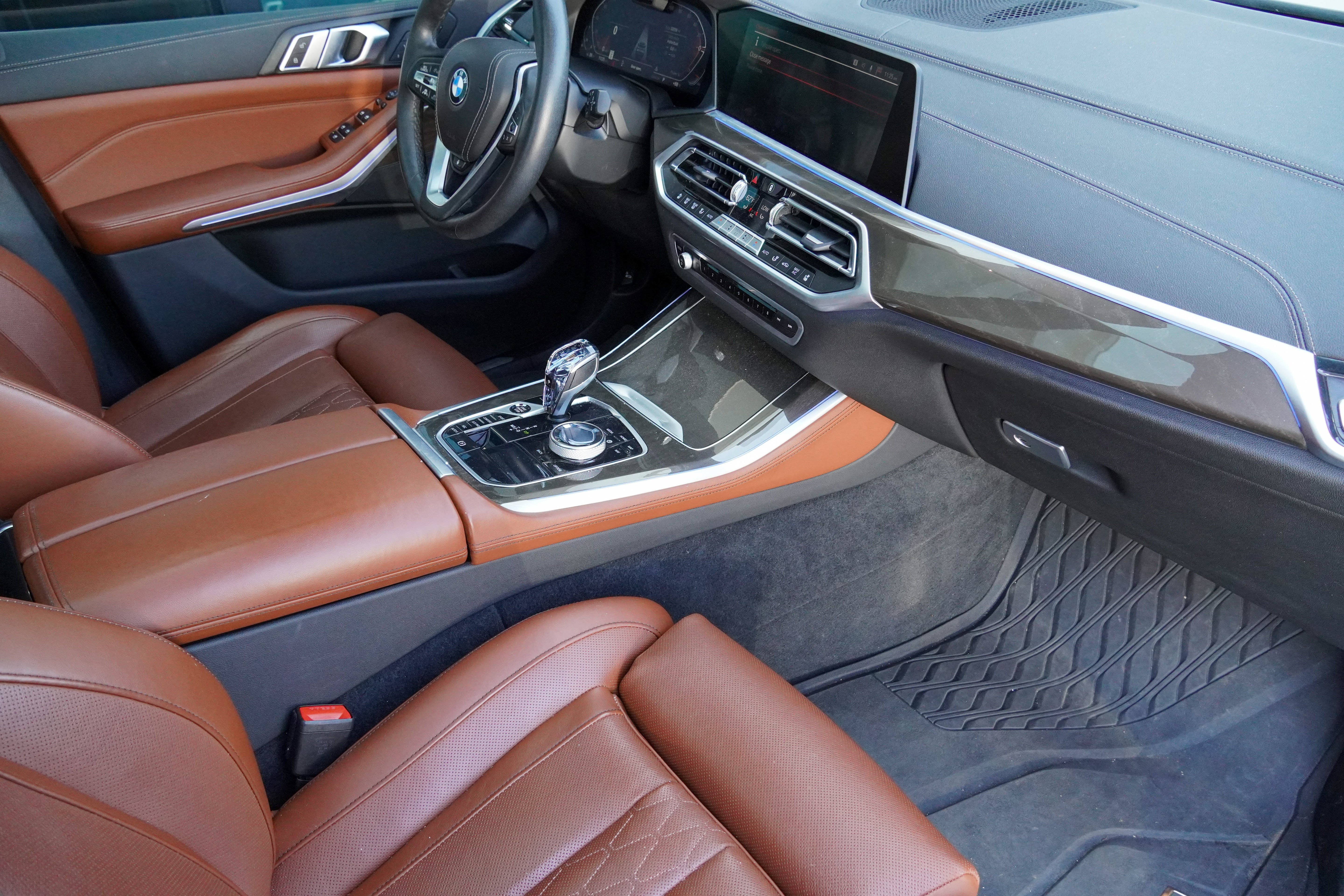 Used 2022 BMW X5 xDrive40i w/ Executive Package AWD/4WD image 10