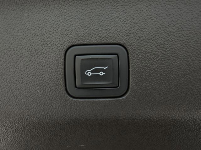 Used 2024 GMC Yukon SLT AWD/4WD image 34