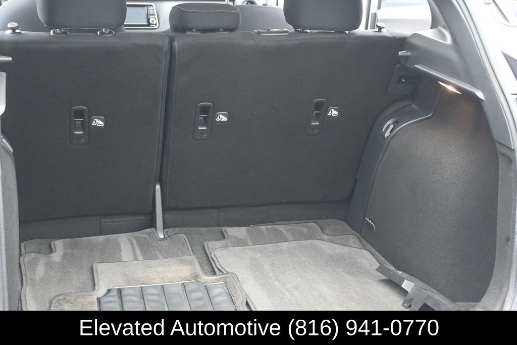 Used 2021 Nissan Kicks S FWD image 19