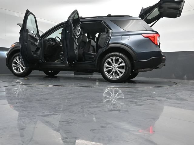Certified 2024 Ford Explorer XLT w/ Equipment Group 202A AWD/4WD image 56