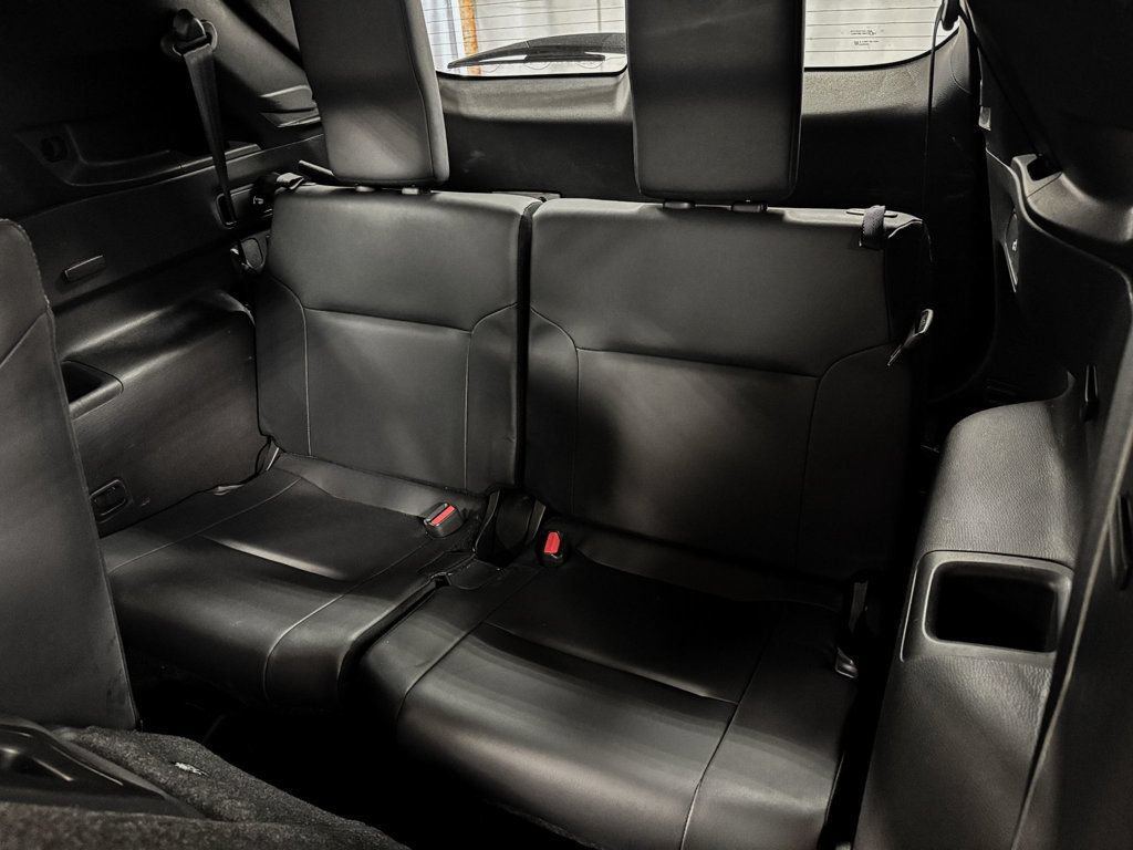 Used 2022 Mitsubishi Outlander 4WD SE image 11