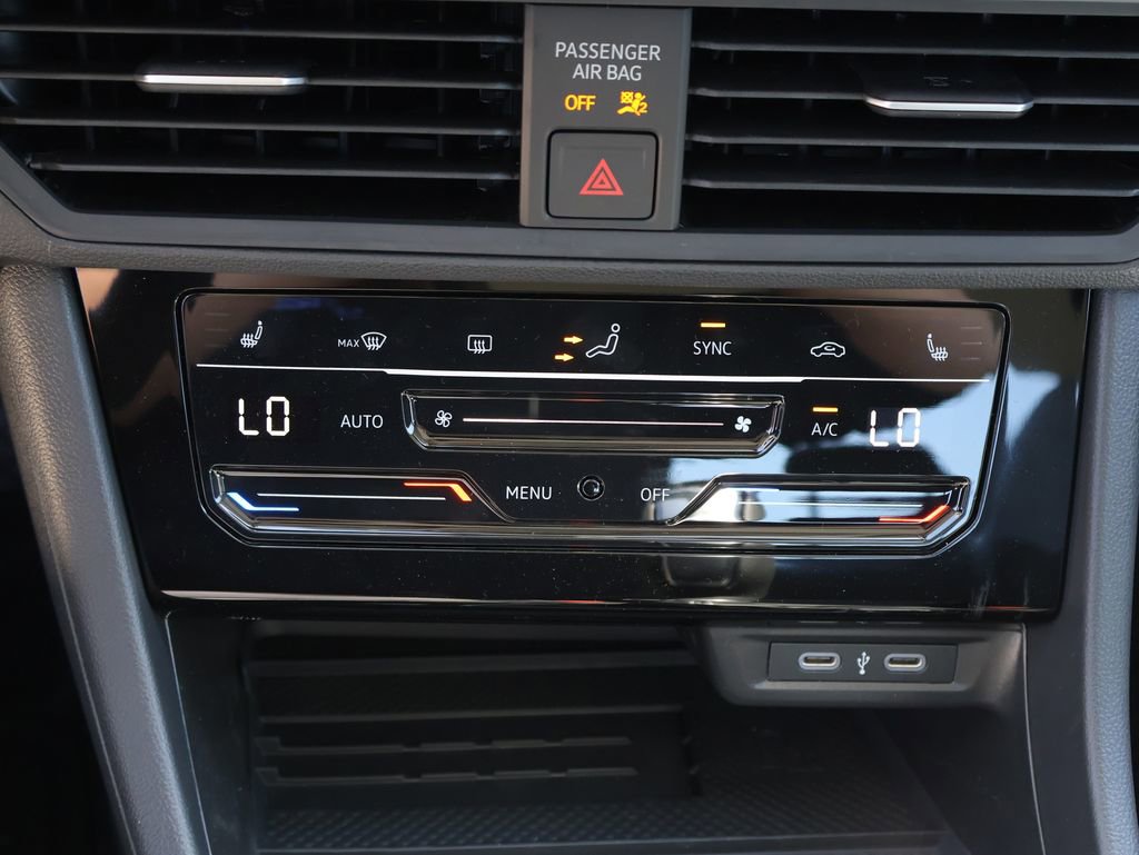 New 2026 Volkswagen Jetta SE FWD image 26