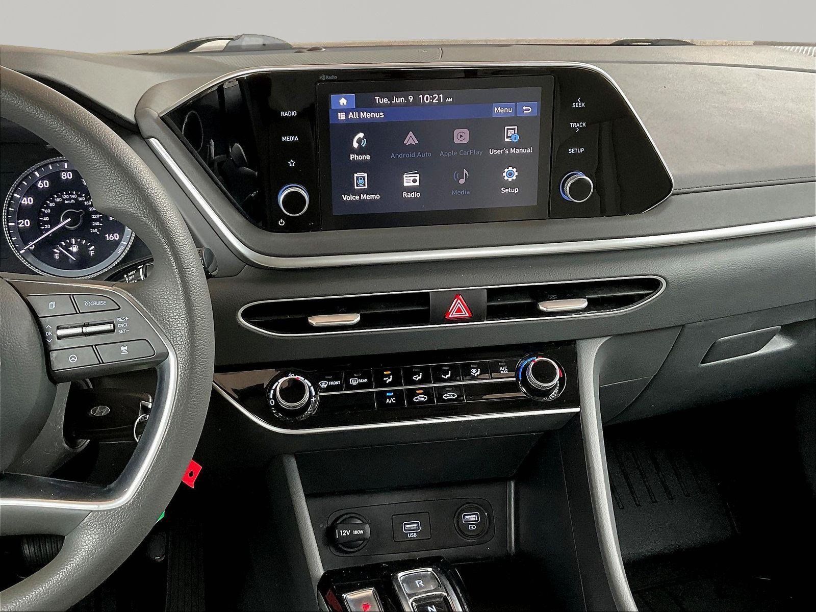 Used 2023 Hyundai Sonata SE w/ Cargo Package FWD image 9
