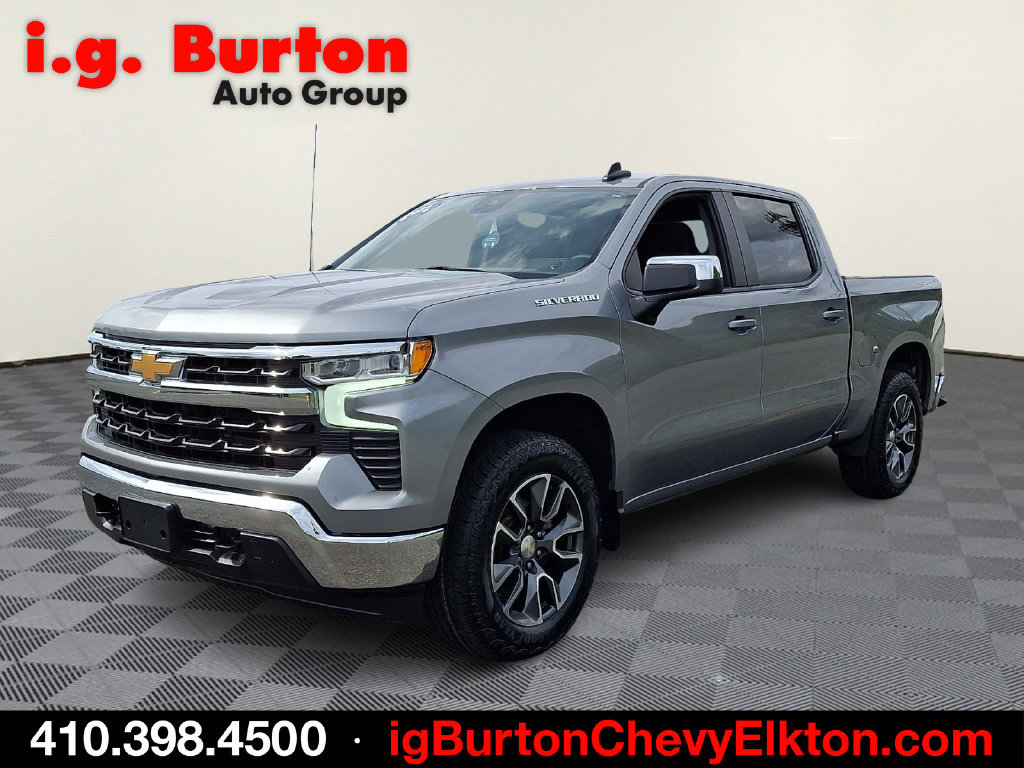 Used 2024 Chevrolet Silverado 1500 LT AWD/4WD image 3