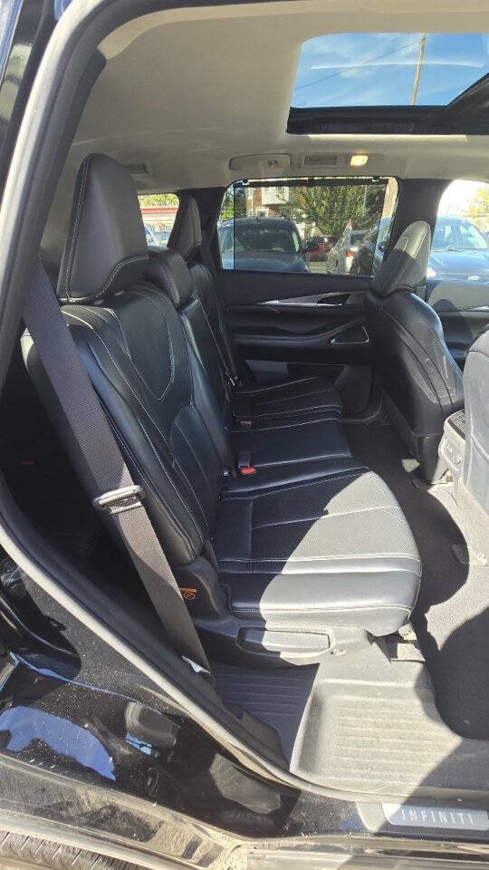 Used 2023 INFINITI QX60 Luxe w/ Performance Audio Package AWD/4WD image 13