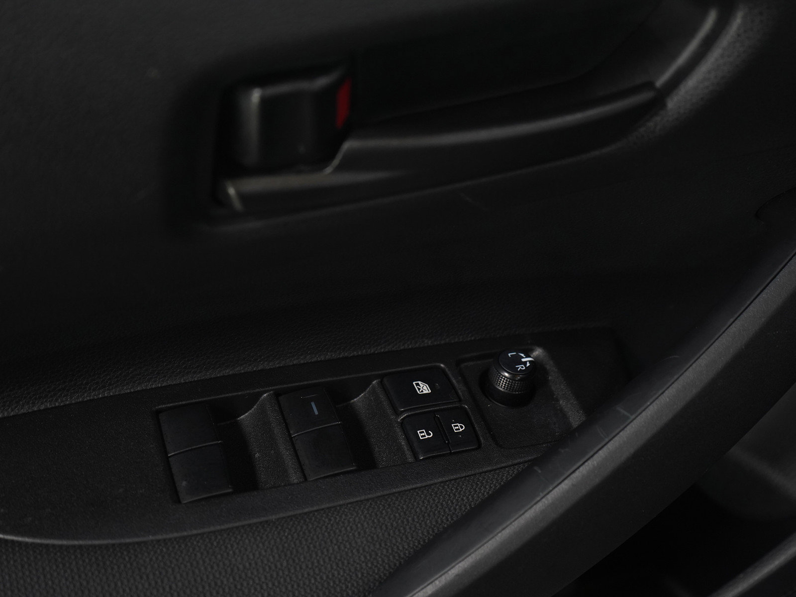 Used 2026 Toyota Corolla LE w/ LE Premium Package FWD image 19