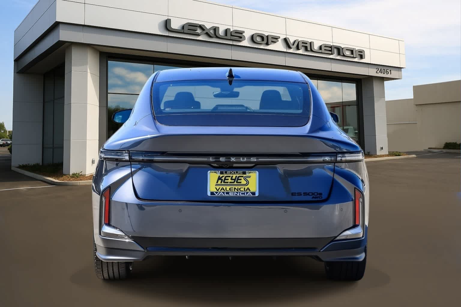 New 2026 Lexus ES 500e AWD/4WD image 3