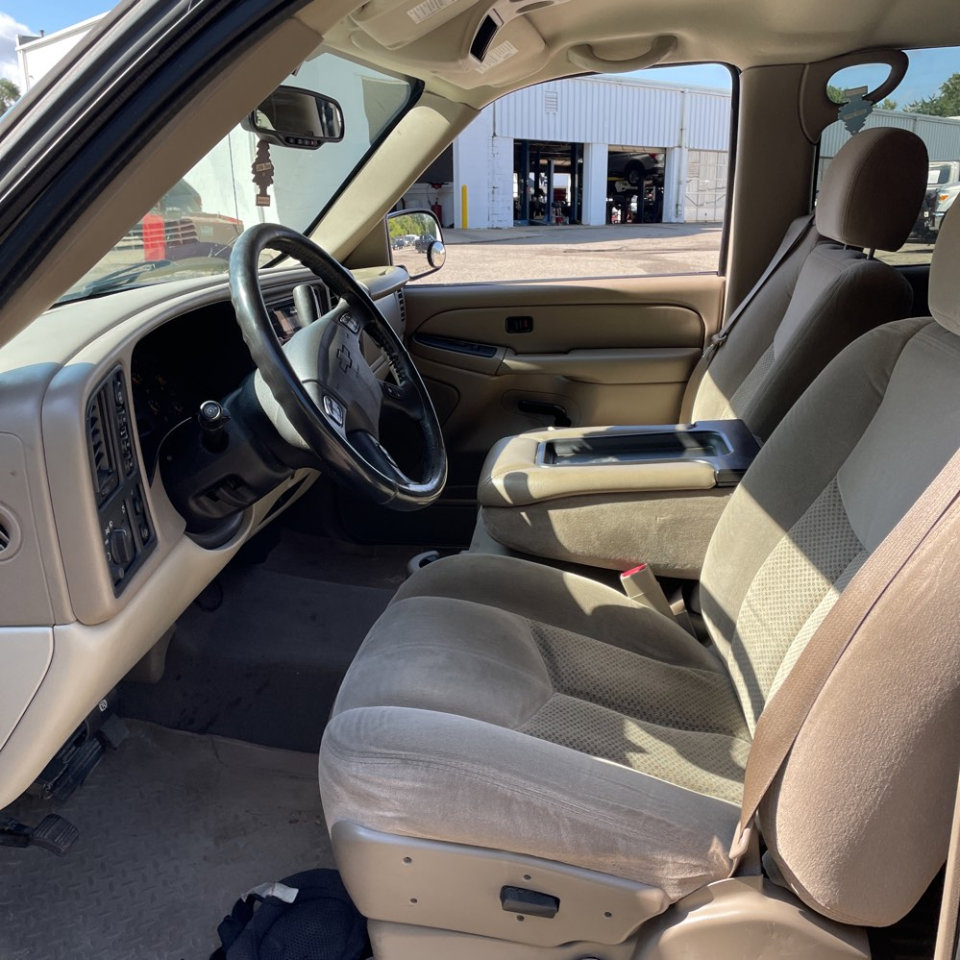 Used 2006 Chevrolet Avalanche LS image 11