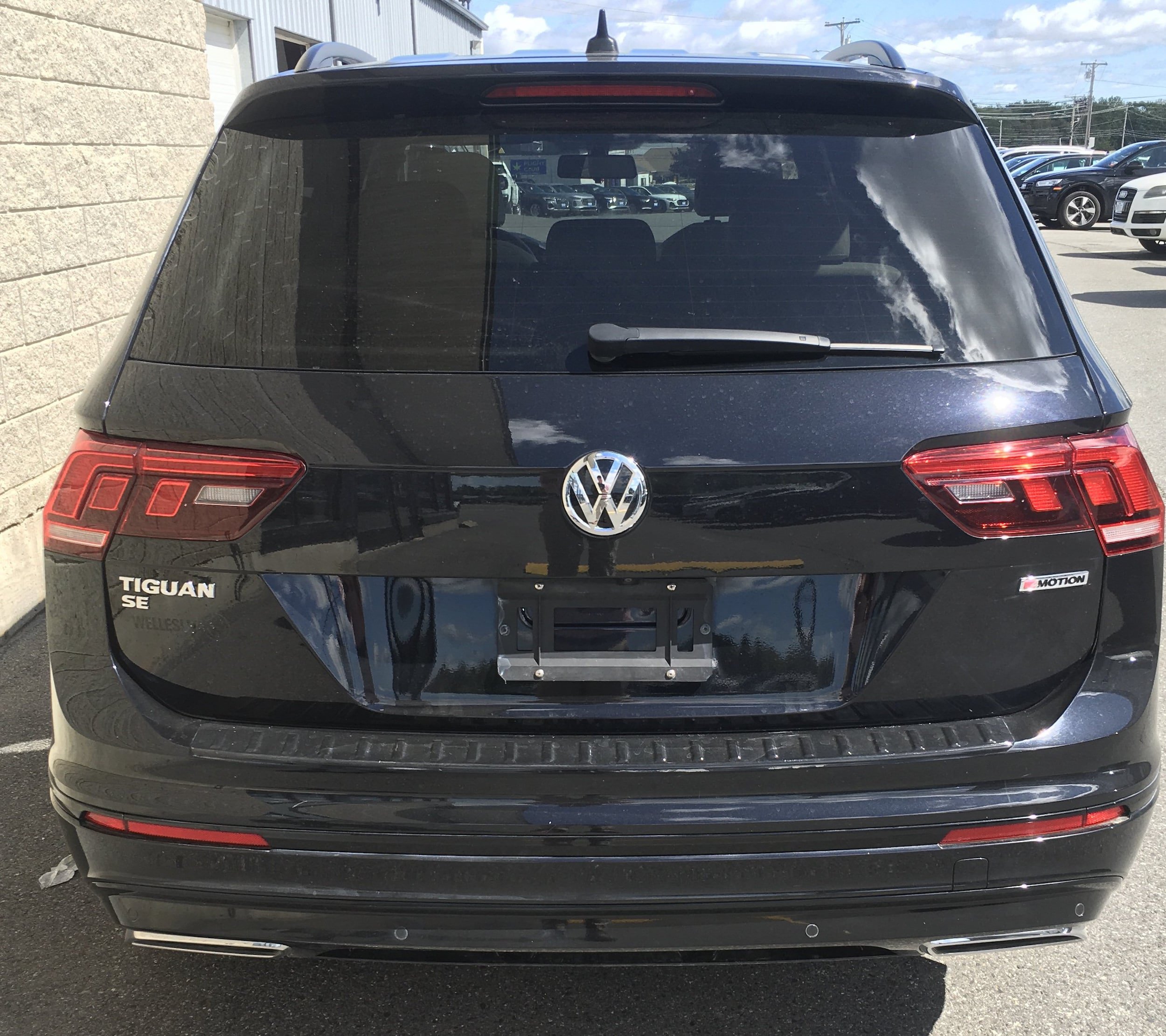 Used 2021 Volkswagen Tiguan S AWD/4WD image 4