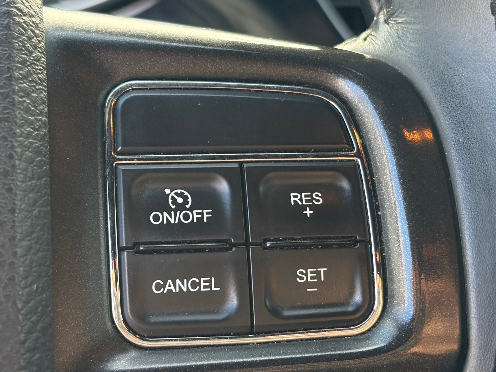Used 2015 Dodge Dart SXT w/ Rallye Appearance Group FWD image 11