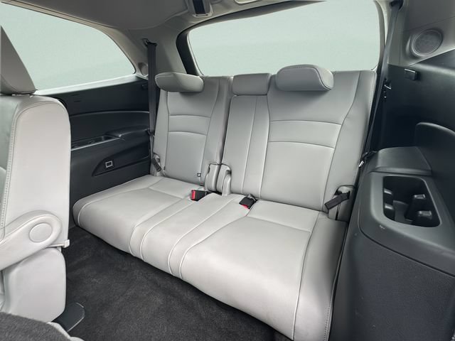 Certified 2022 Honda Pilot Touring image 14
