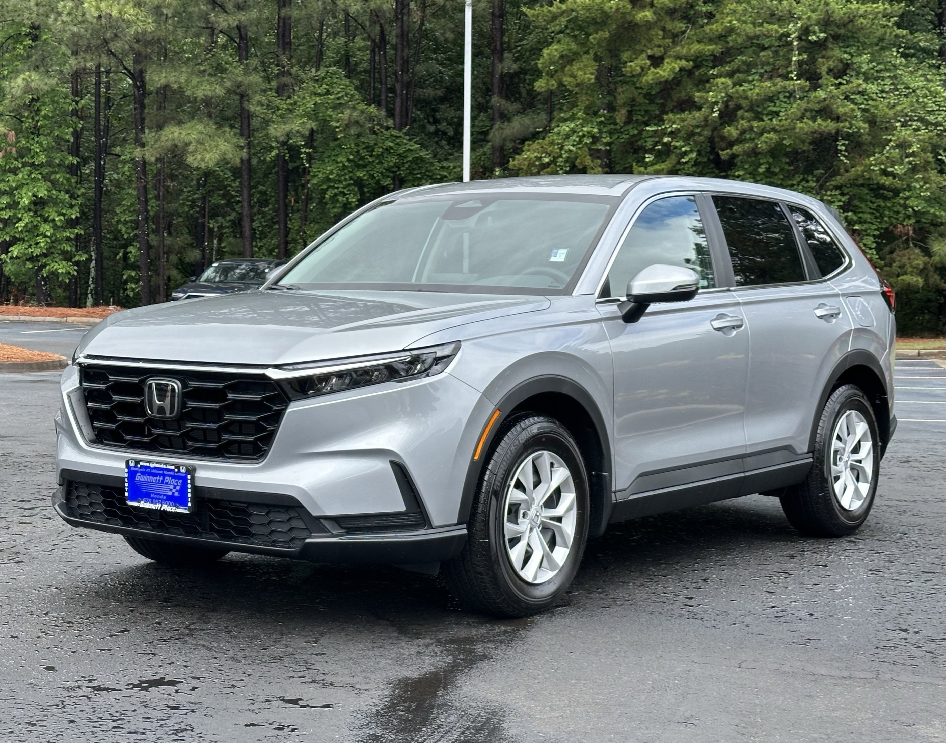 Used 2025 Honda CR-V LX image 6