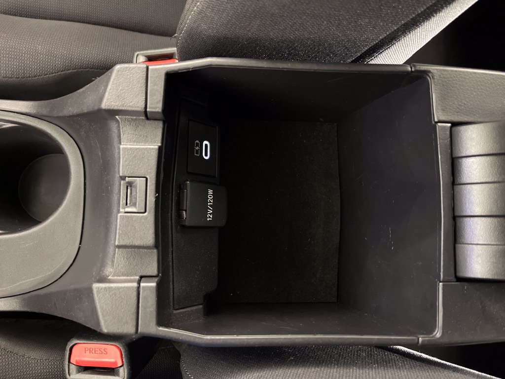 Used 2025 Toyota Corolla LE FWD image 23