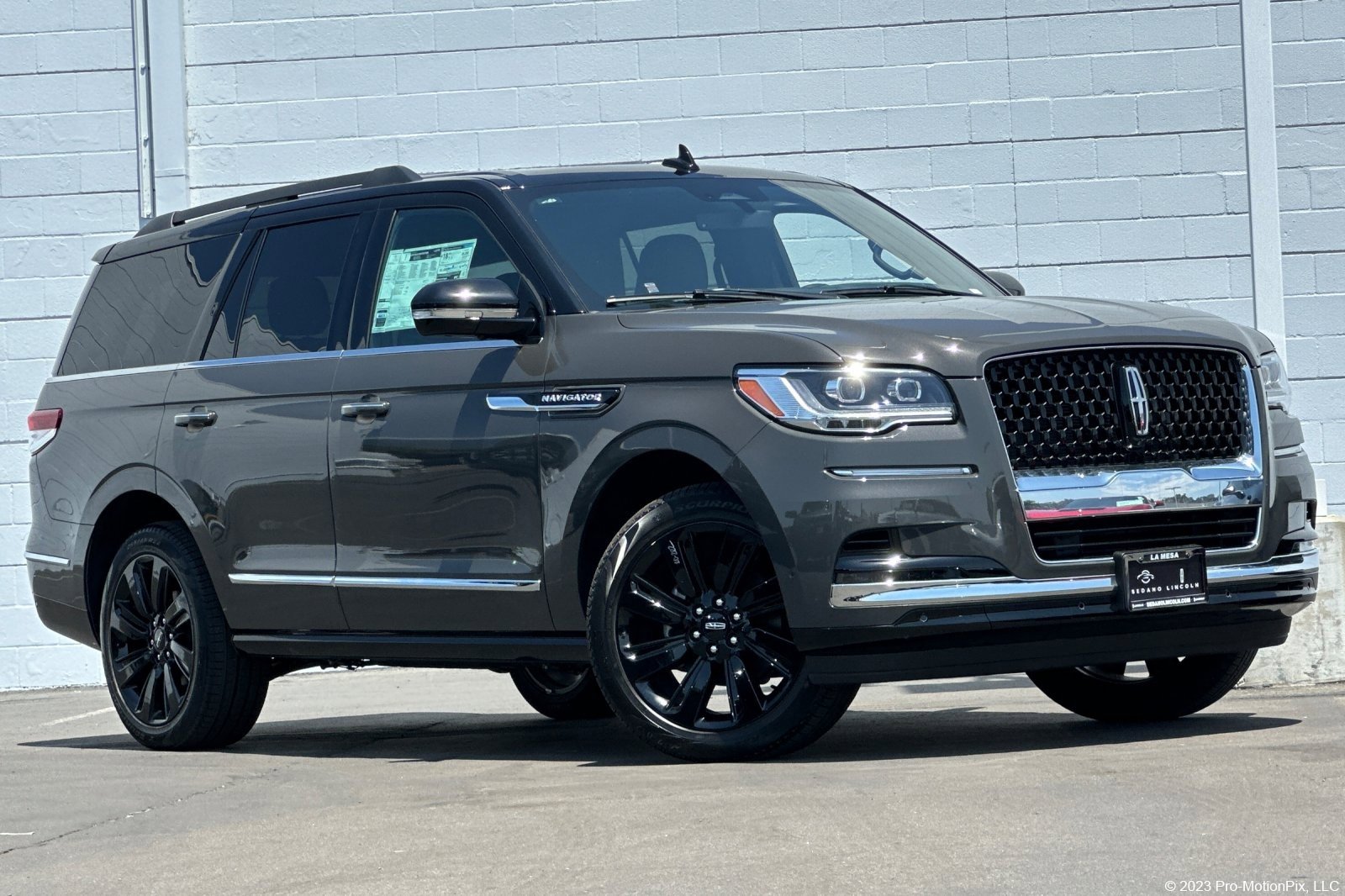 New 2024 Lincoln Navigator Black Label image 1