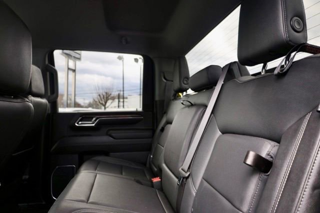 Used 2024 Chevrolet Silverado 2500 LTZ w/ LTZ Convenience Package image 34