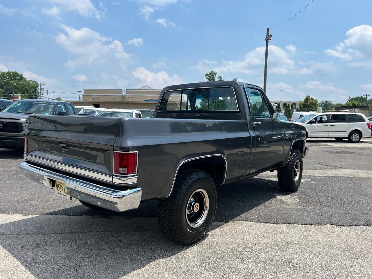 Used 1987 GMC Sierra 1500 4x4 Regular Cab image 6