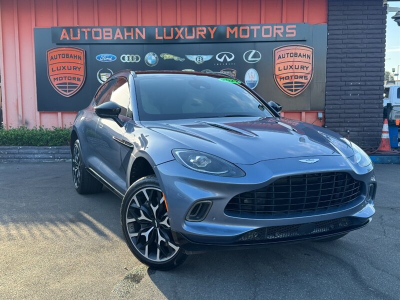 Used 2022 Aston Martin DBX AWD/4WD image 1