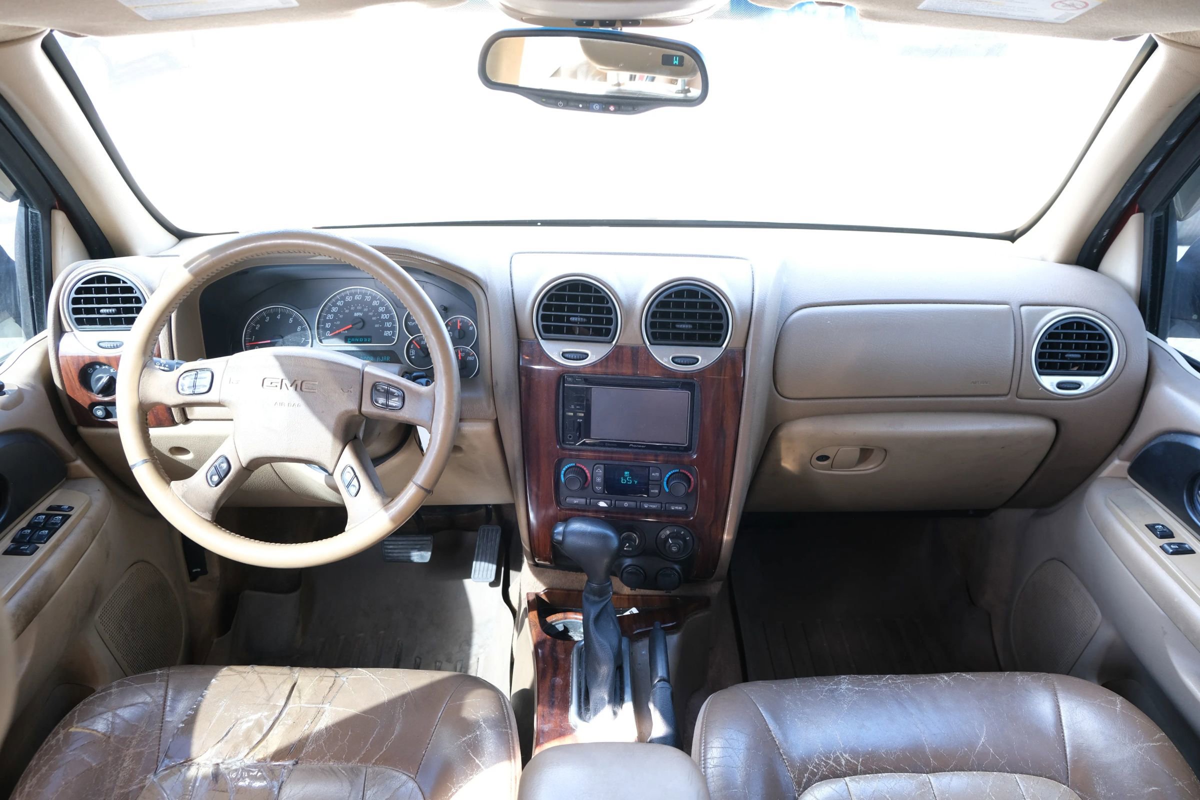 Used 2003 GMC Envoy SLT image 23