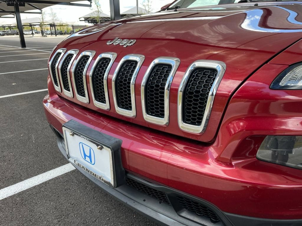 Used 2017 Jeep Cherokee Latitude w/ Safety/Convenience Group AWD/4WD image 15