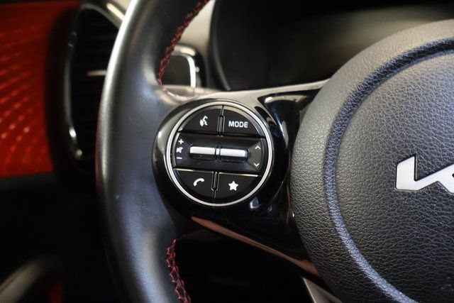 Used 2025 Kia Soul GT-Line FWD image 17