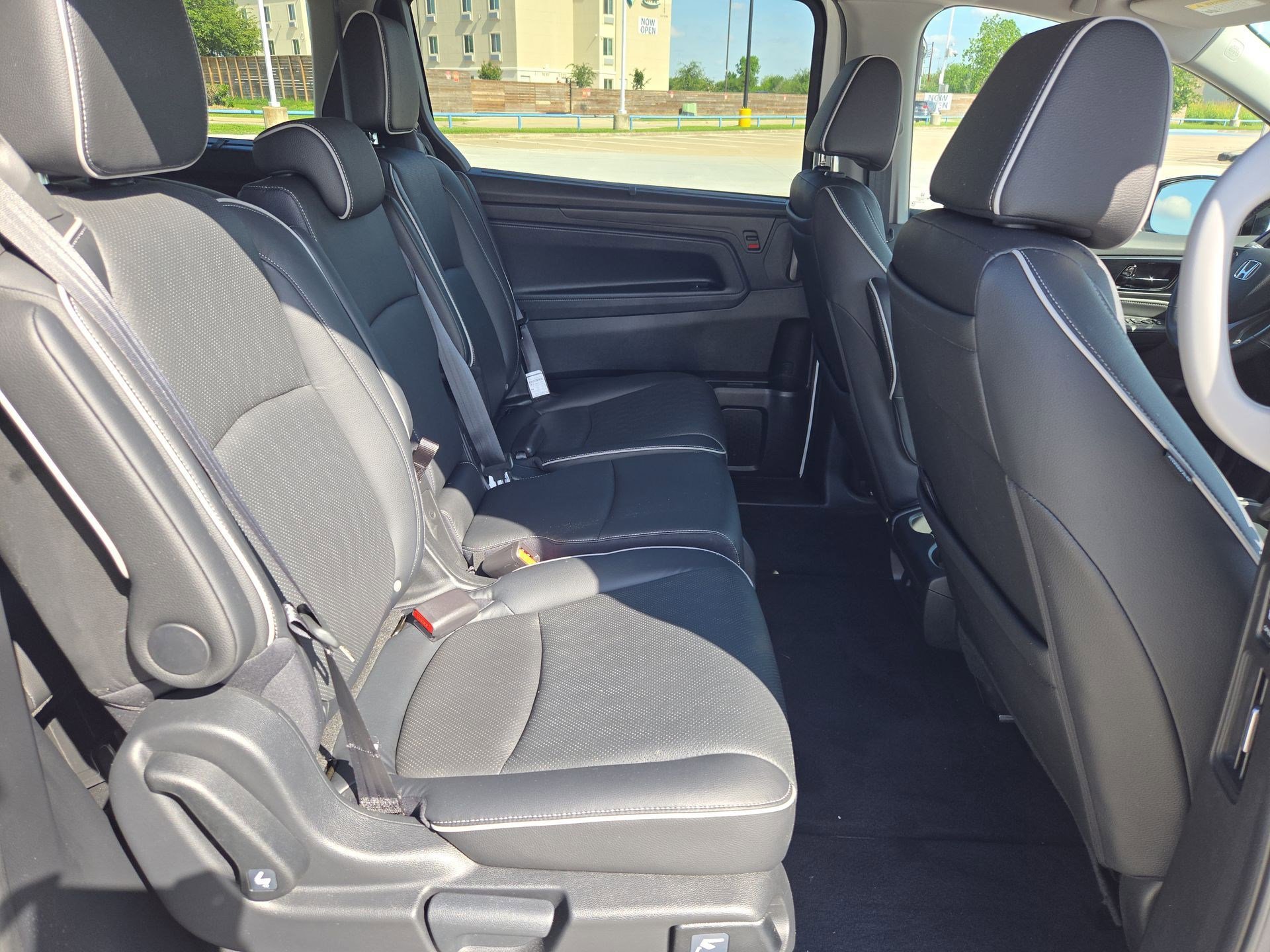 Certified 2024 Honda Odyssey Elite image 31