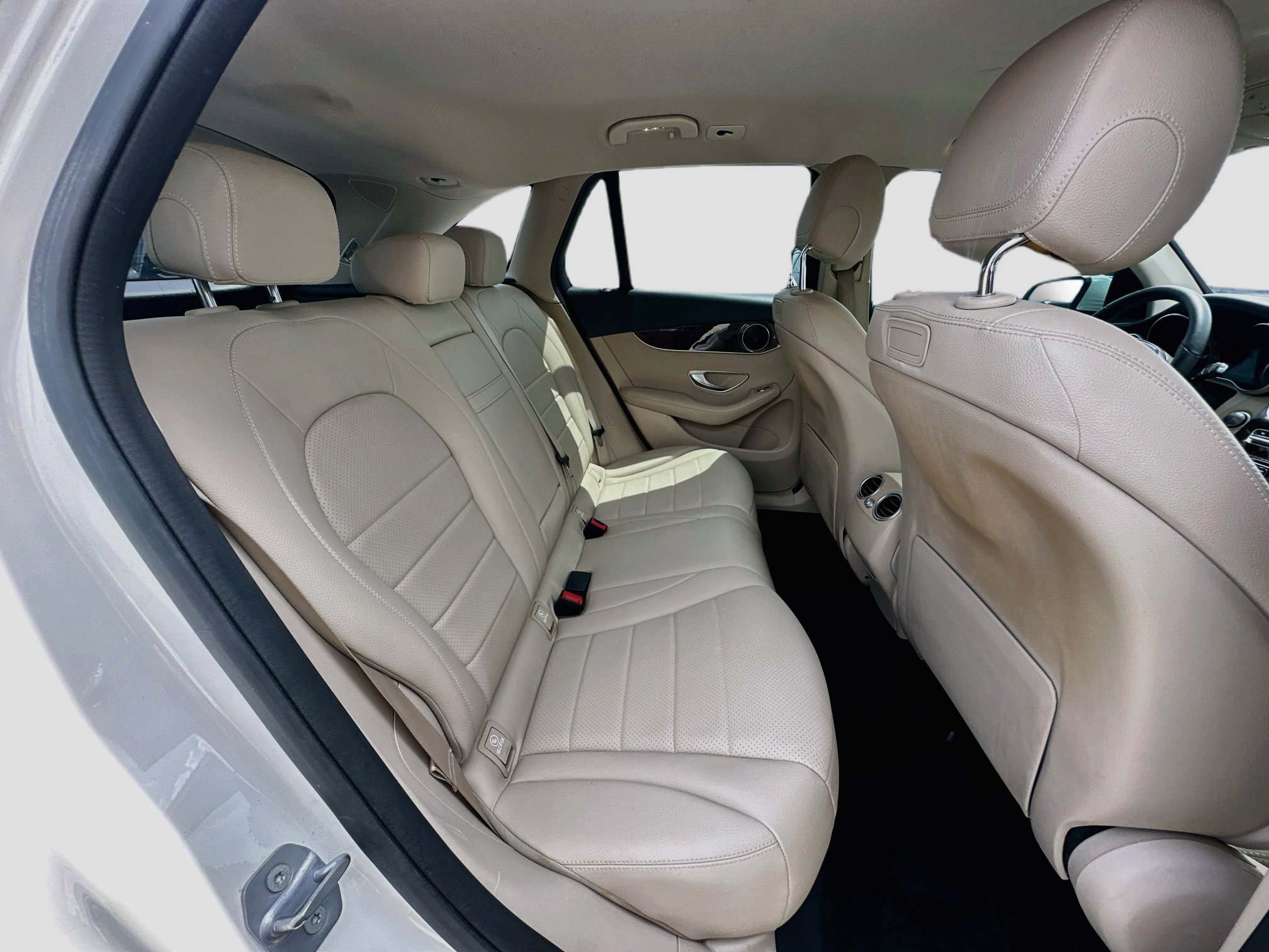 Used 2019 Mercedes-Benz GLC 300 image 26