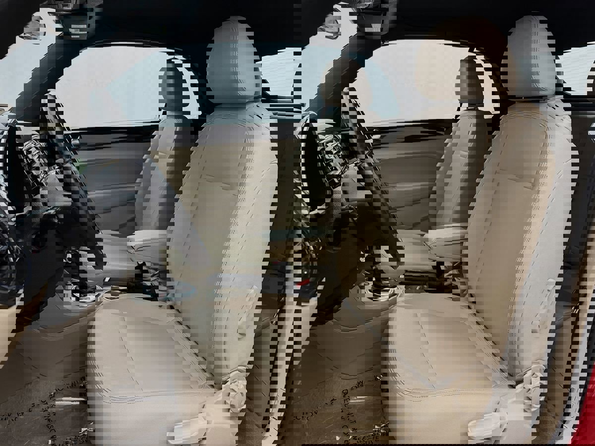 Used 2013 Volkswagen Beetle 2.0T image 14