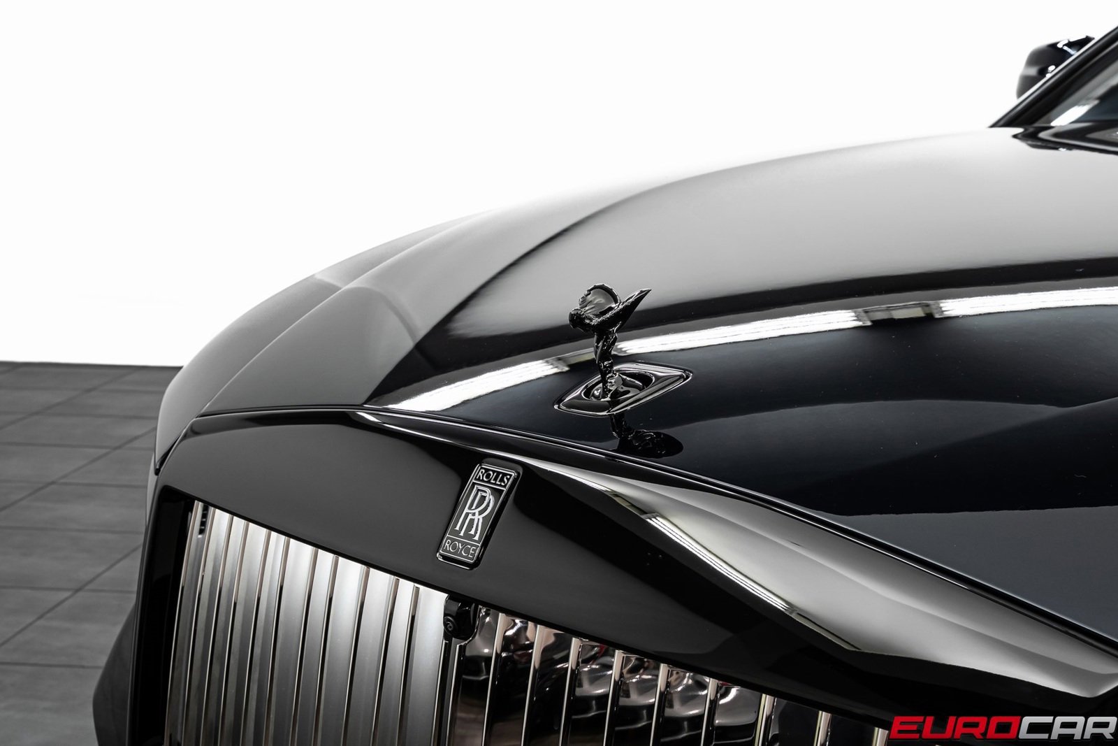 Used 2025 Rolls-Royce Spectre Black Badge image 10
