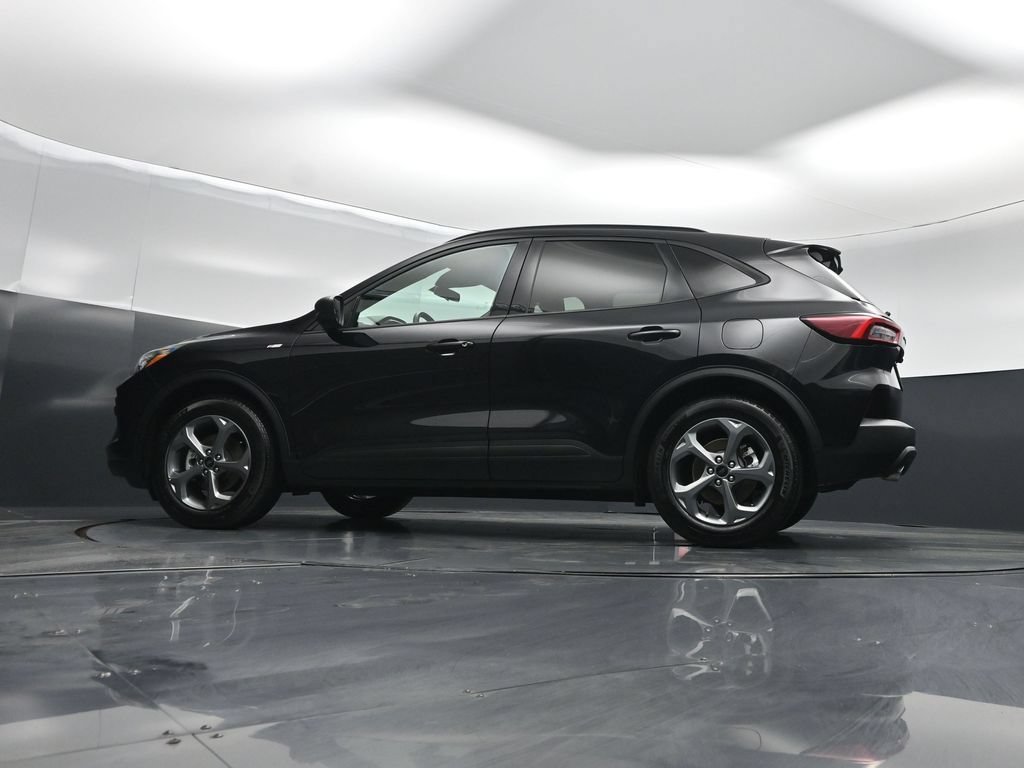 Certified 2025 Ford Escape ST-Line FWD image 50