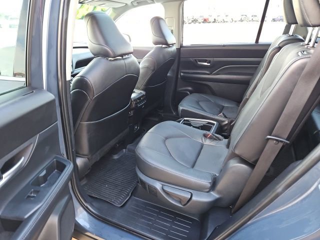 Used 2024 Toyota Grand Highlander Limited image 23