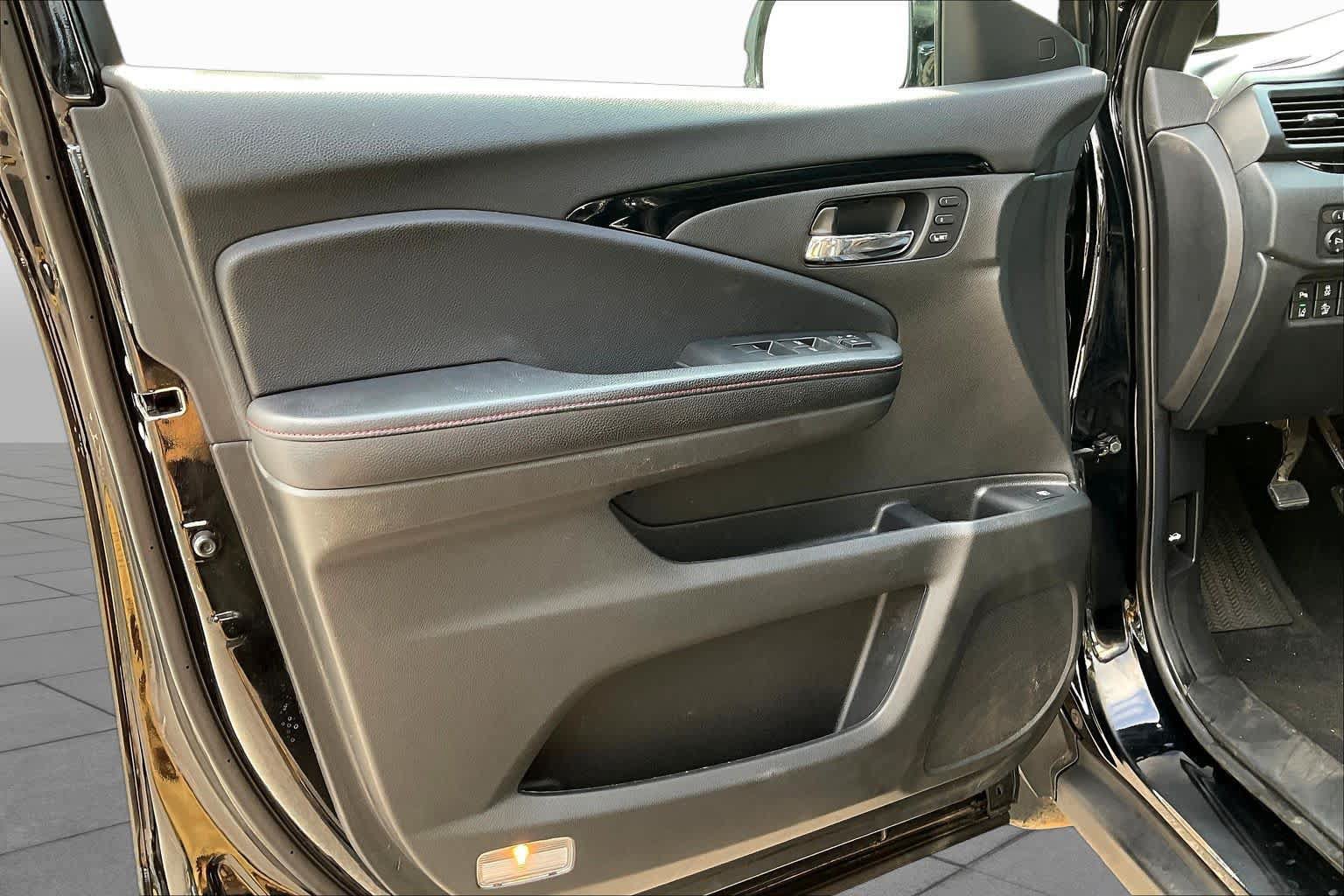 Used 2022 Honda Ridgeline Black Edition image 22