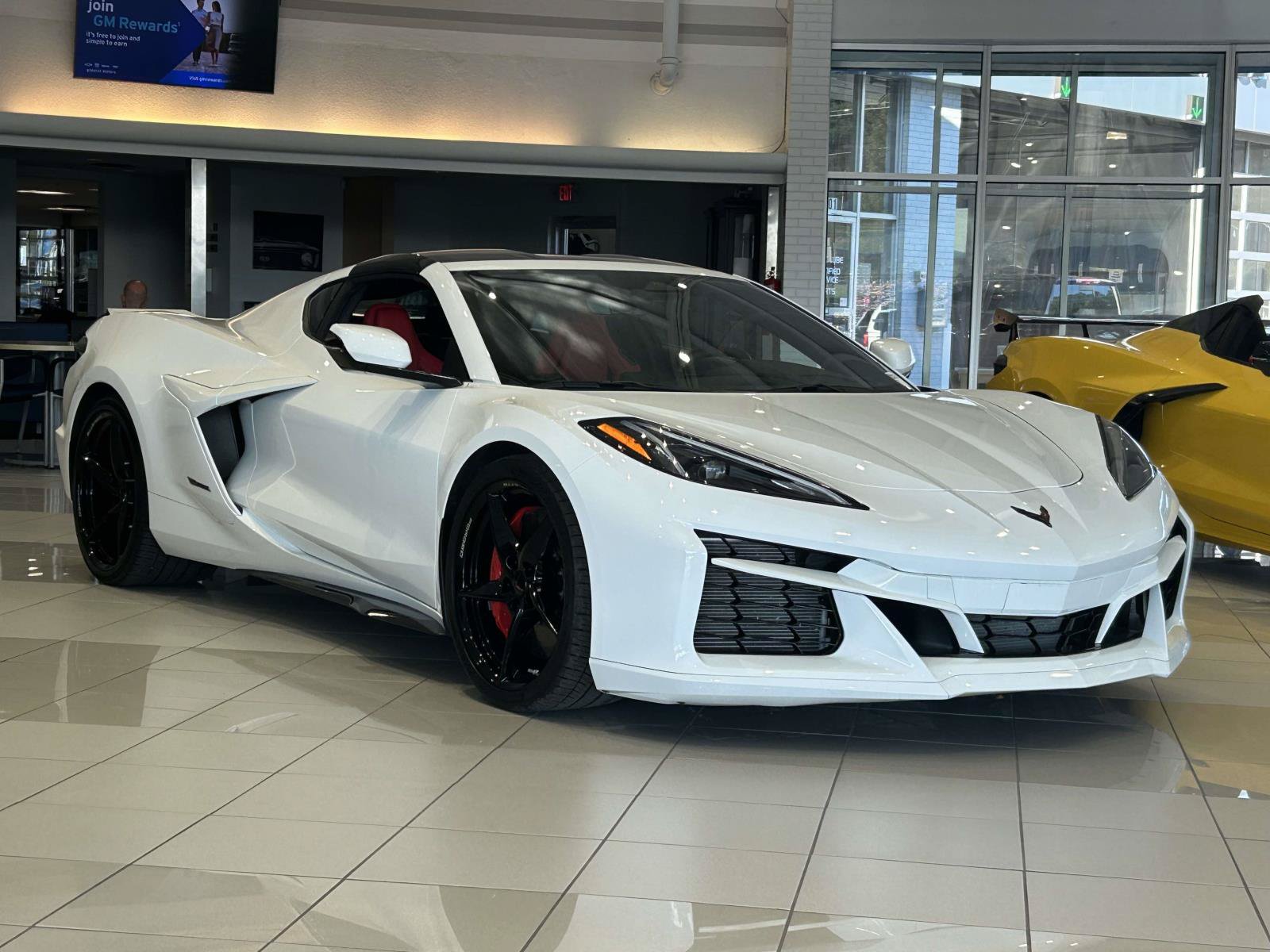 Used 2025 Chevrolet Corvette E-Ray AWD/4WD video 1