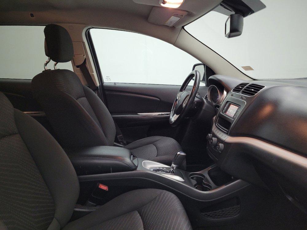 Used 2017 Dodge Journey SE w/ Flexible Seating Group FWD image 21