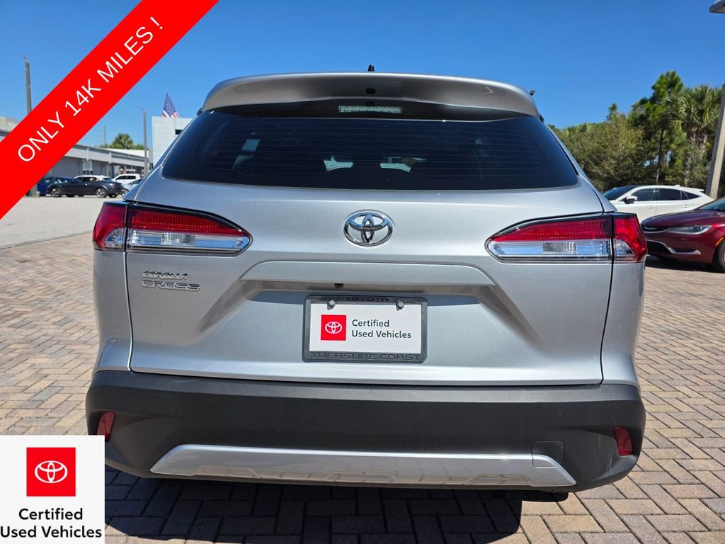 Used 2025 Toyota Corolla Cross L image 10