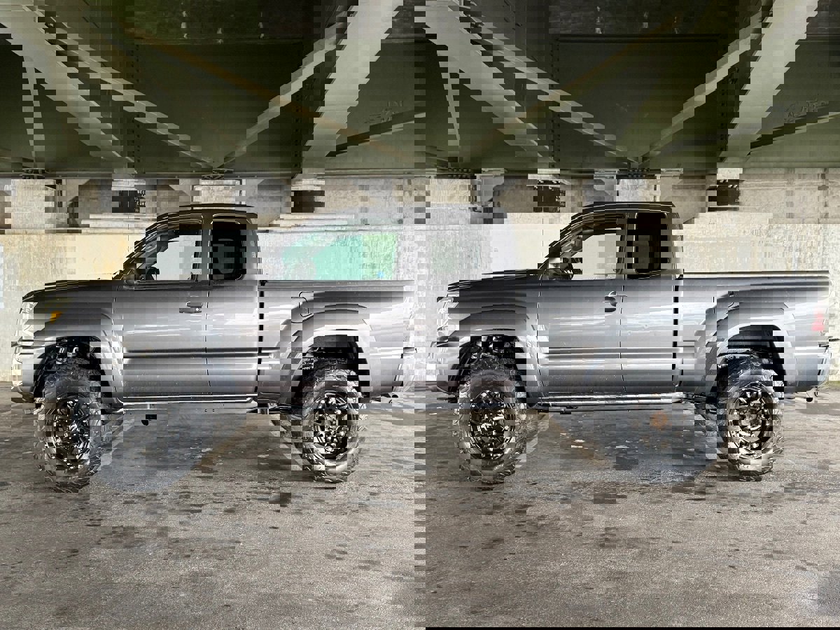 Used 2012 Toyota Tacoma 4x4 Access Cab w/ SR5 Pkg image 6