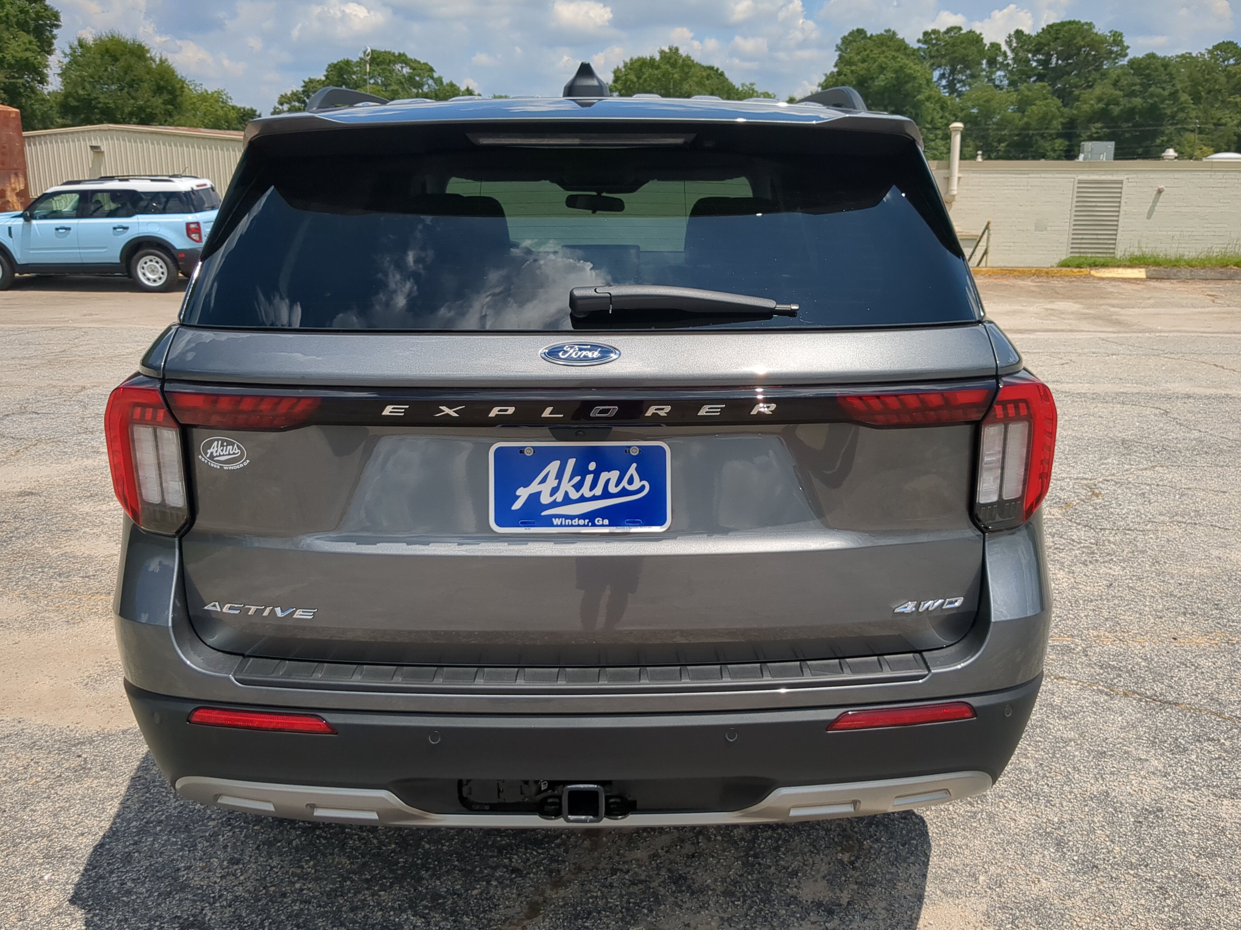 New 2026 Ford Explorer Active w/ Active Comfort Package AWD/4WD image 4