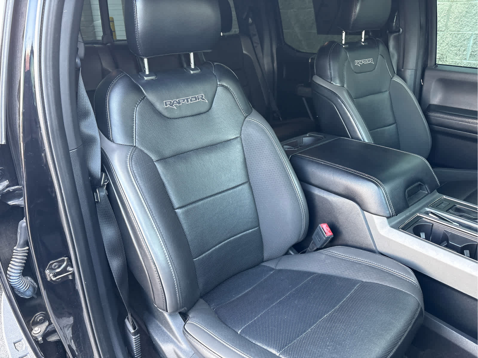 Used 2019 Ford F150 Raptor w/ Equipment Group 802A Luxury image 30