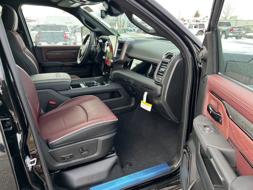 New 2026 RAM 3500 Limited AWD/4WD image 18