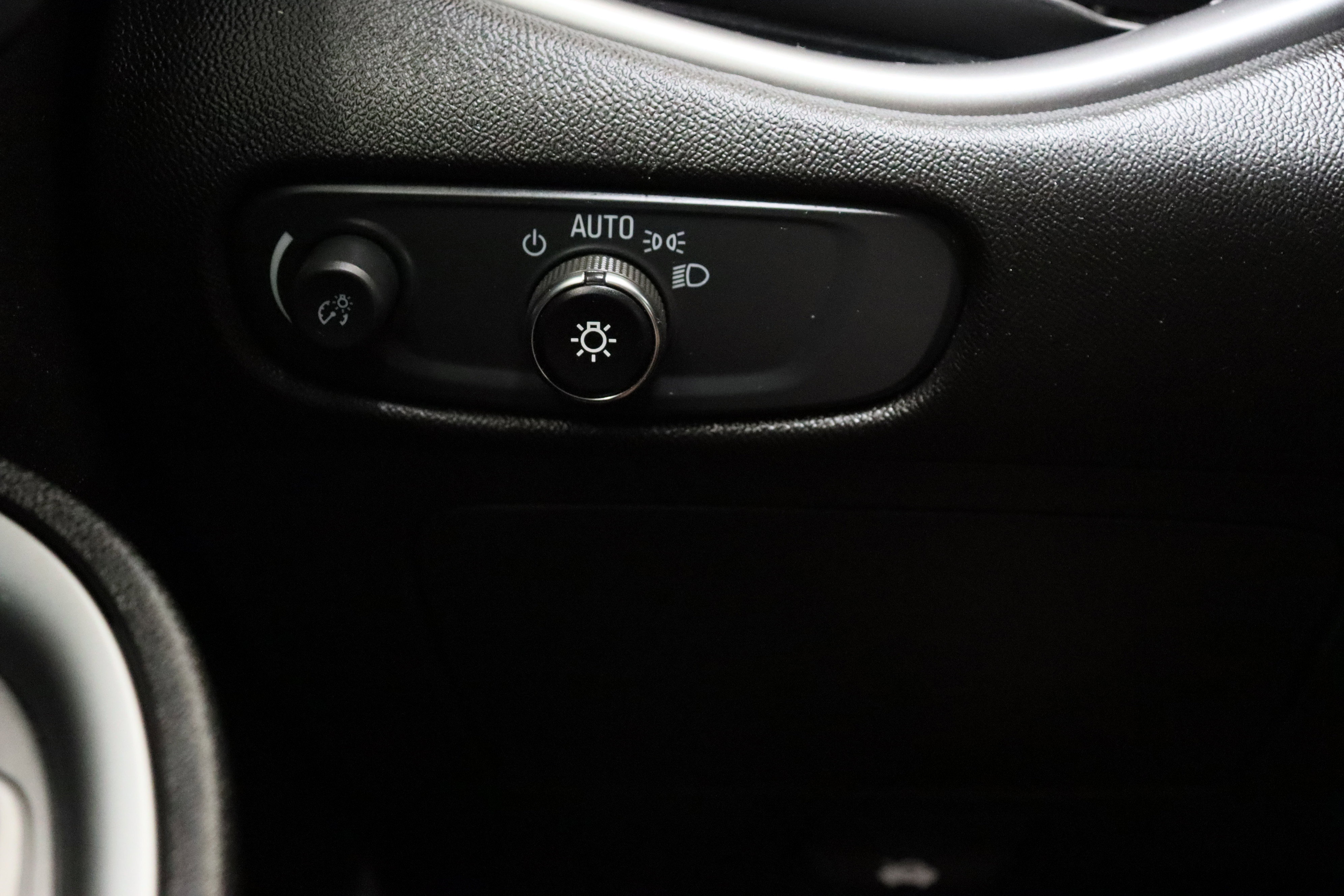 Used 2024 Chevrolet Malibu LT FWD image 25