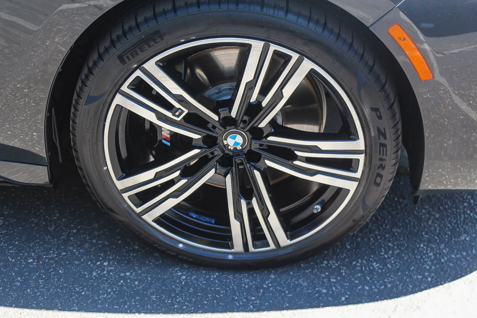 Certified 2023 BMW 740i RWD image 9