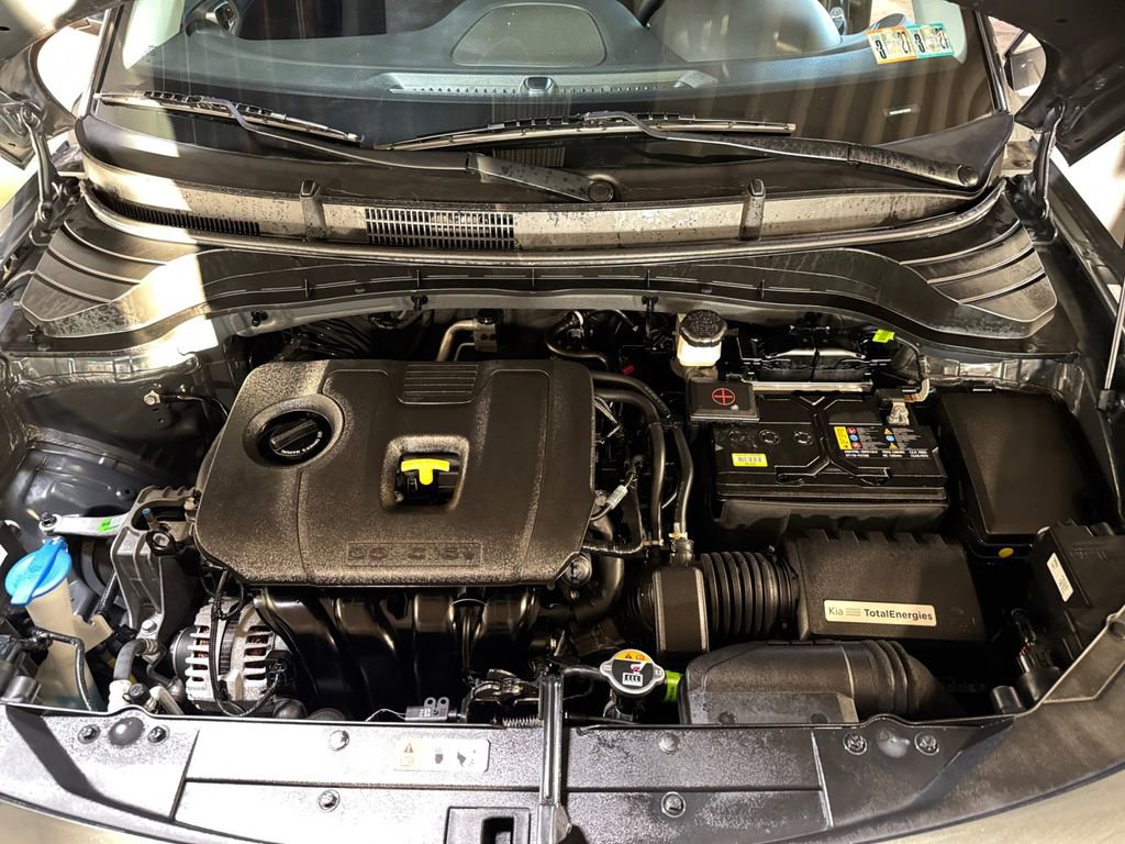 Certified 2025 Kia Soul LX w/ LX Technology Package image 27