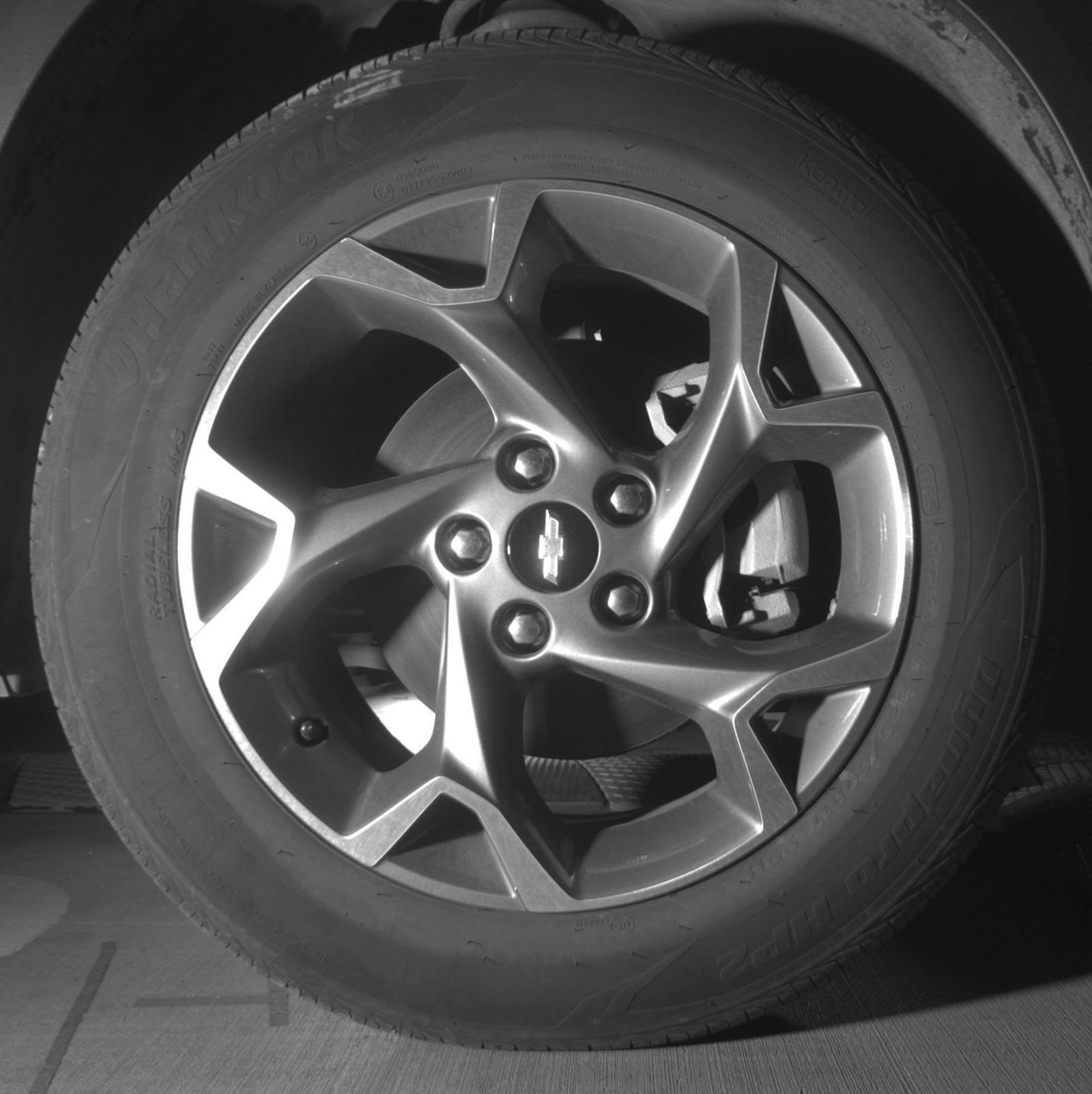 Used 2025 Chevrolet Trax LT FWD image 16
