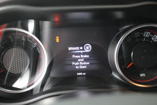 Used 2022 Dodge Challenger R/T Scat Pack w/ Driver Convenience Group RWD image 9