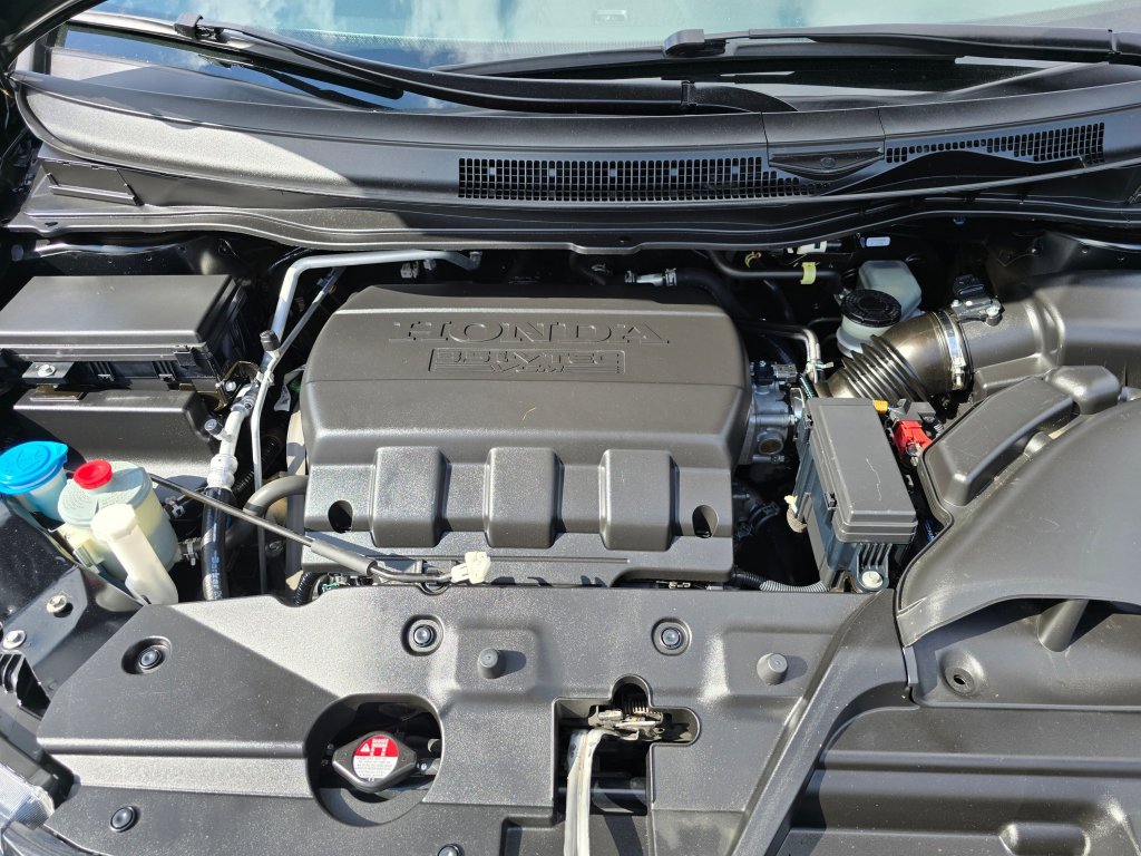 Used 2016 Honda Odyssey Touring Elite image 24