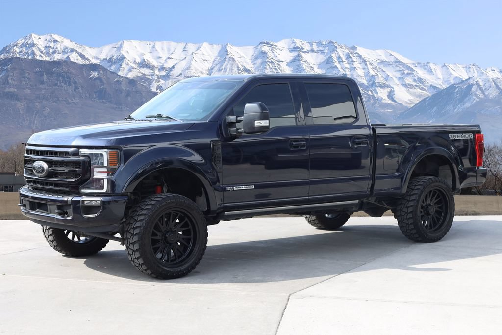 Used 2022 Ford F350 Lariat w/ Tremor Off-Road Package AWD/4WD image 2