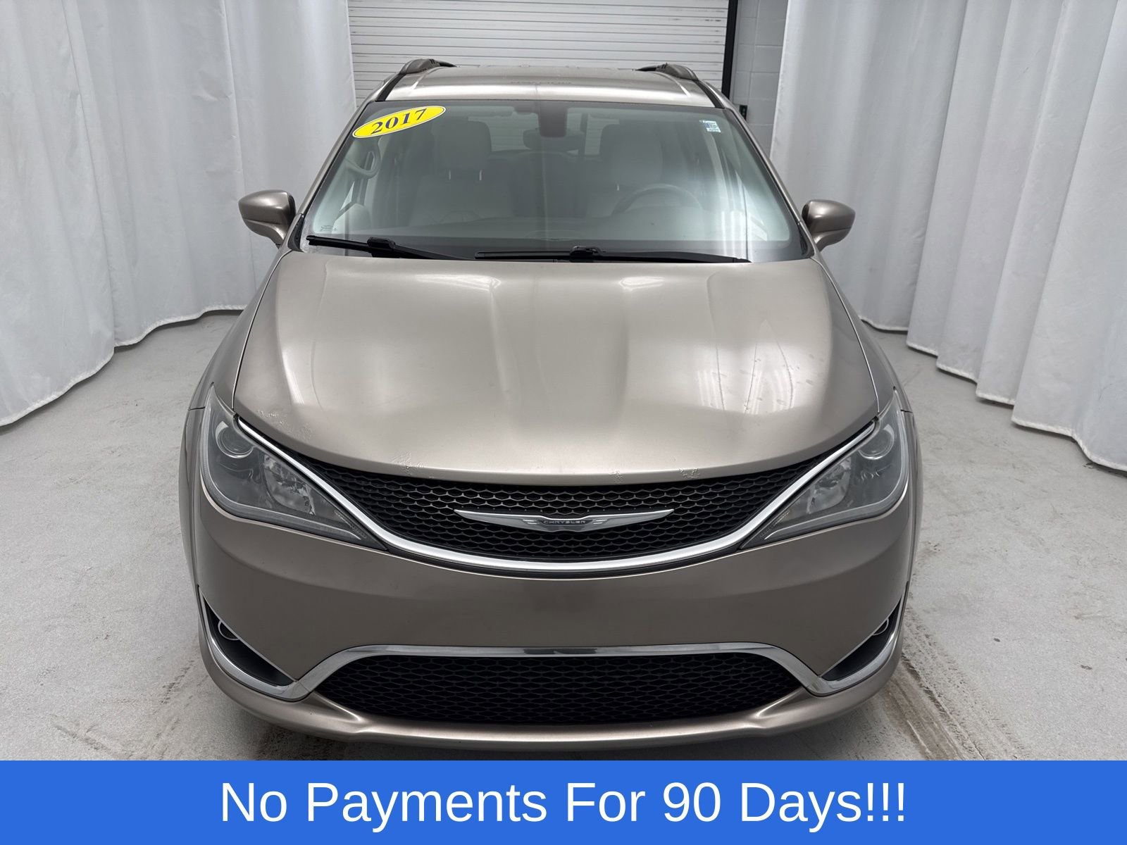 Certified 2017 Chrysler Pacifica Touring-L image 7